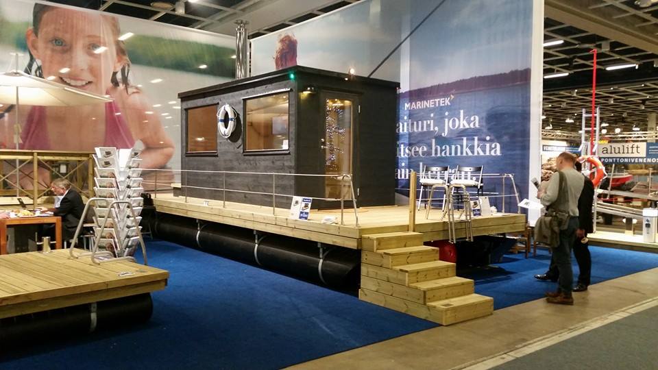 Marinbastun på en mässa i Finland