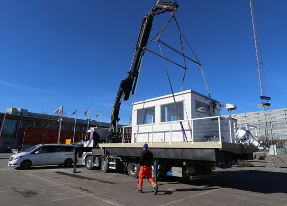 Delivery of sauna boat Frank to Trosa harbour