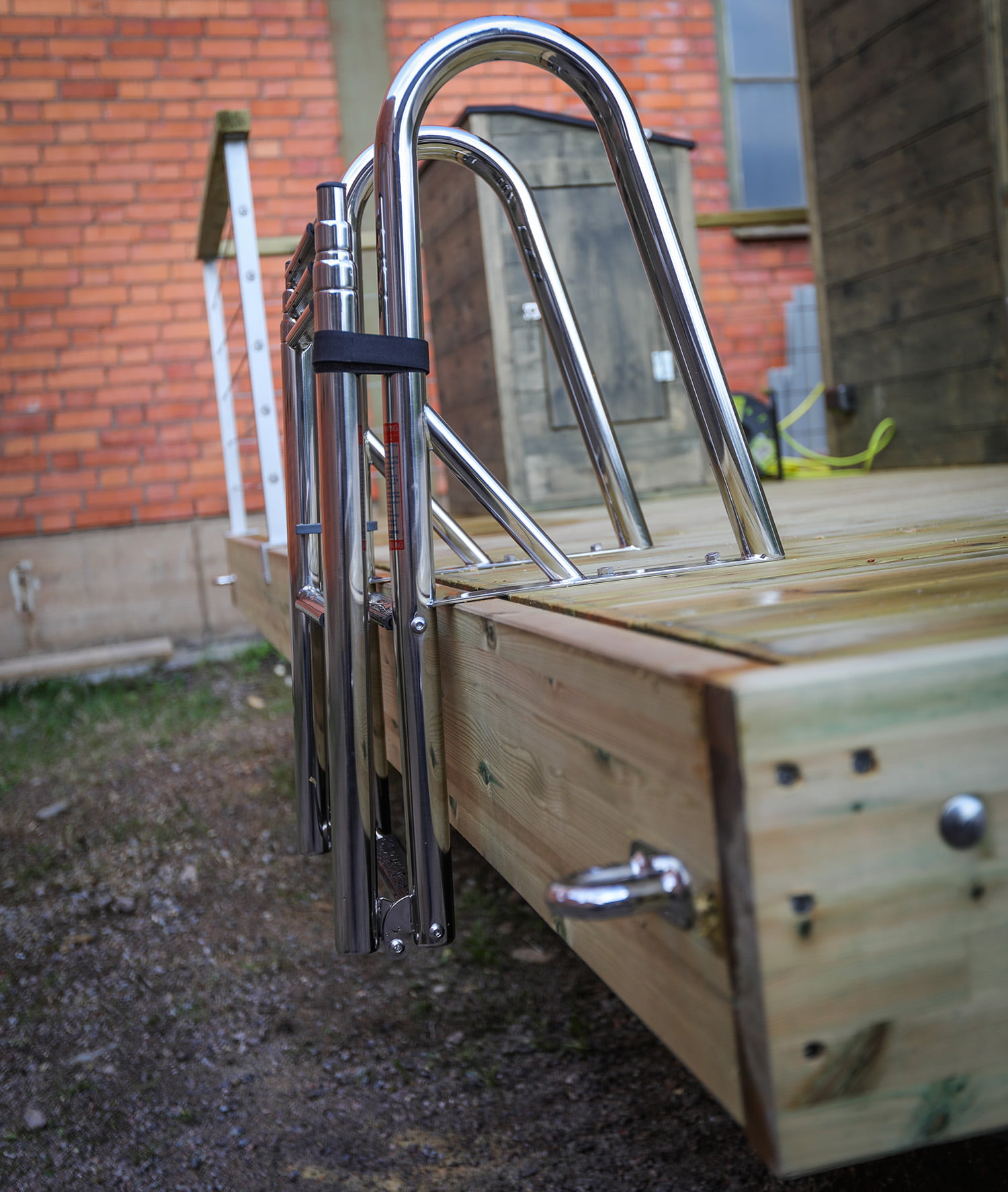 Stylish stainless steel swimming ladders