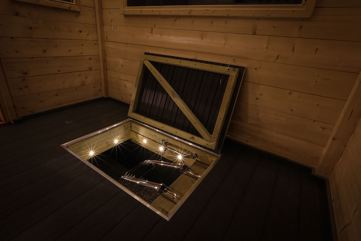 Bad luck in the ante-room of the sauna raft