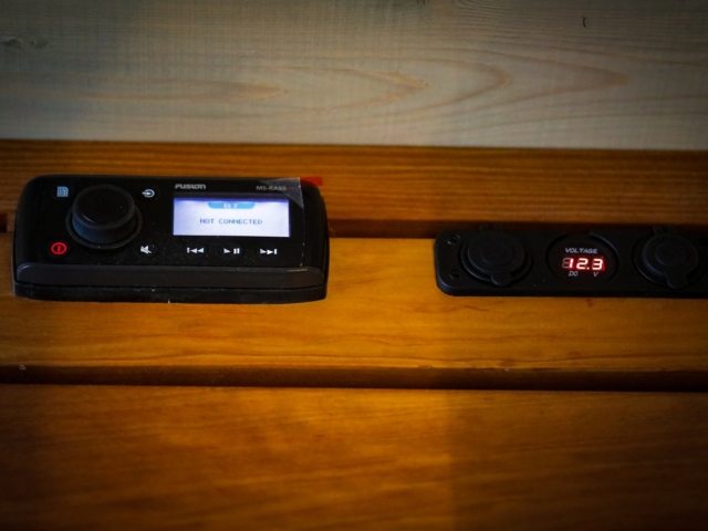 Bluetooth connection on the sauna raft