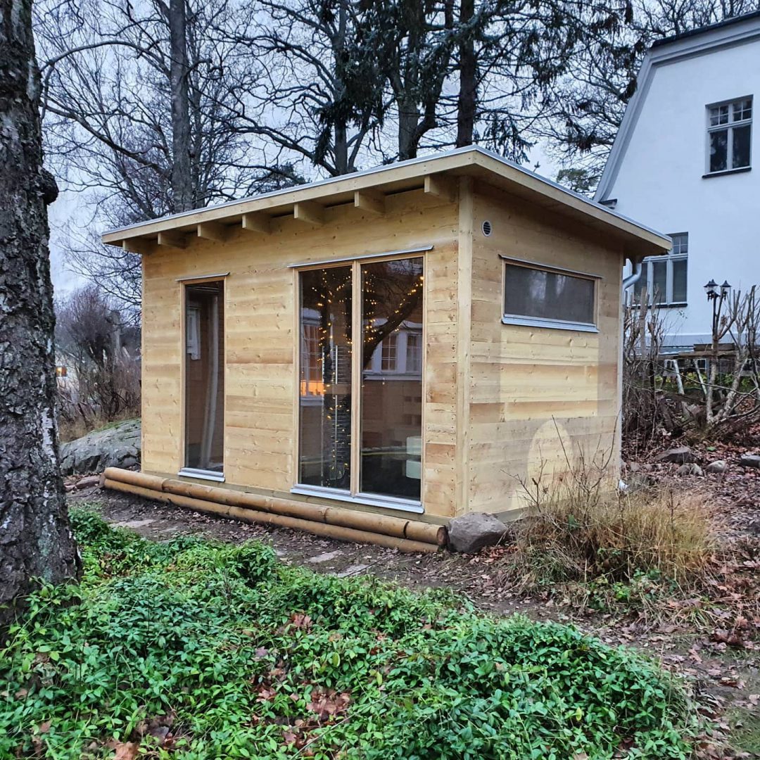 Bastuhytte fra Marinbastun – ubehandlet