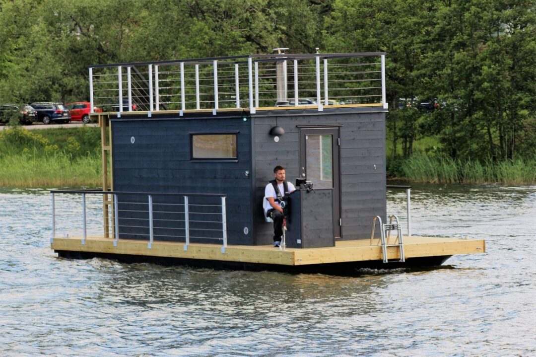 Sauna raft Frank XL delivered to Stocksund