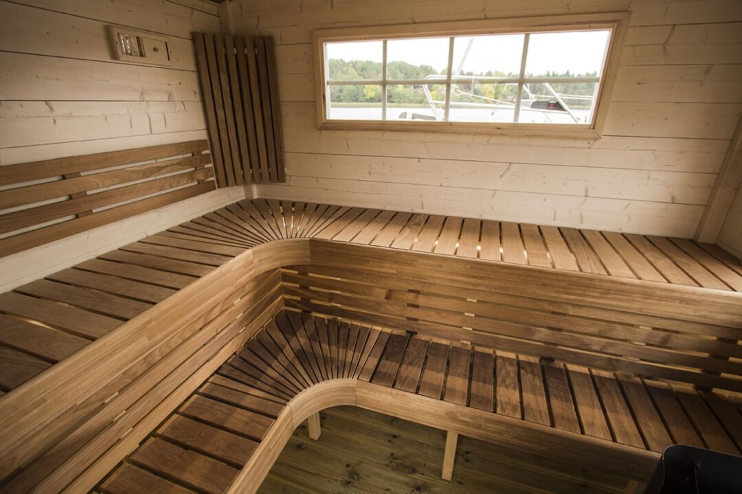 Sauna raft Alice to Ljusterö – Marinbastun Sauna raft Alice to Ljusterö – Marinbastun
