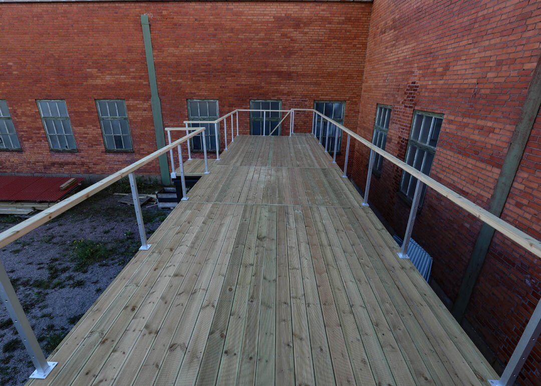 Saunaboot mit Dachterrasse Saunaboot mit Dachterrasse