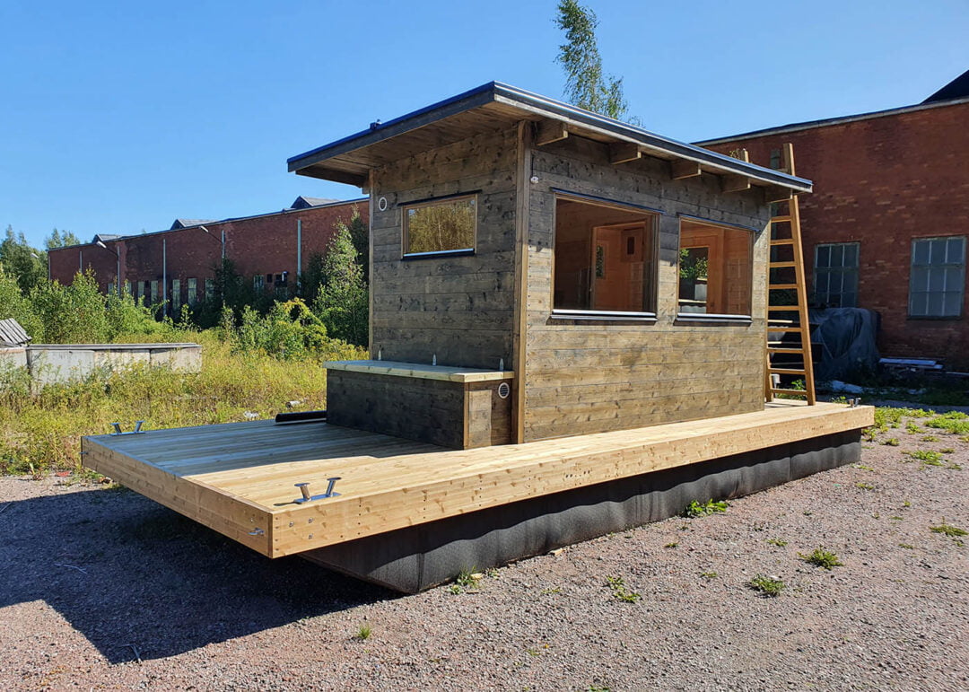 Sauna raft Svea with the step to the roof