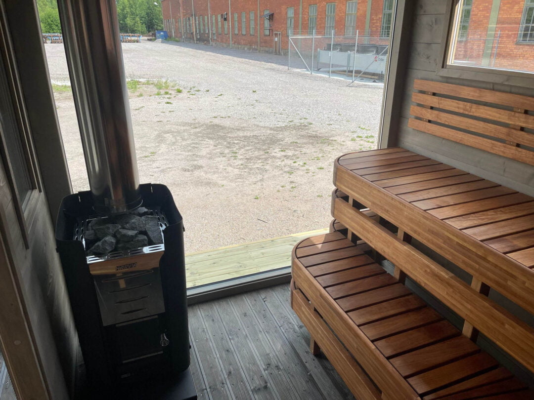 Sauna-Floß „Frank XL“ von Marinbastun