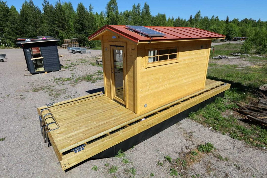 Sauna Anlage mit Blechdach