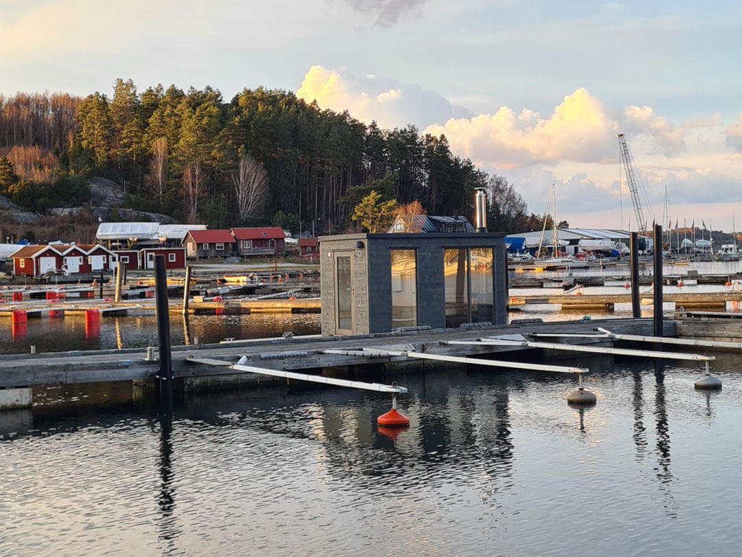 Flytende badstue fra Marinbastun