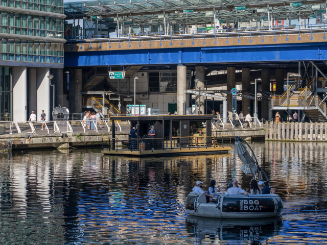Melvin Skuna Boats London 10