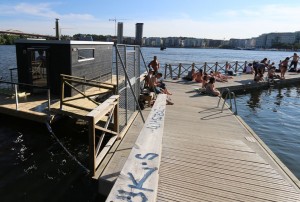 The "Tantobadet" floating sauna